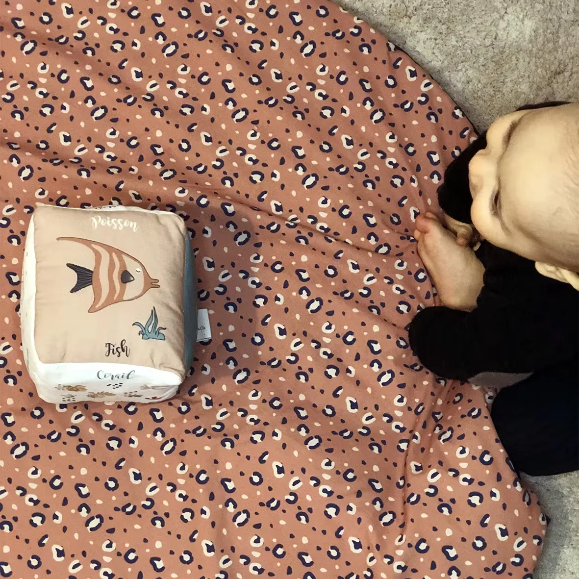 Cube d'éveil Animaux de la Mer en tissu sonore – Image 3