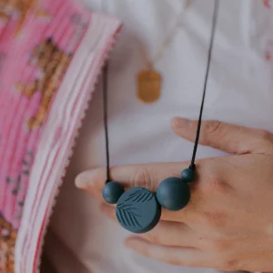 Nuit Noire - Full Peacock| Collier allaitement, portage et de dentition