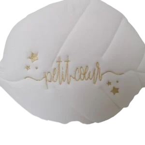 Coussin blanc brodé "Petit cœur" Cassis et Petit Houx