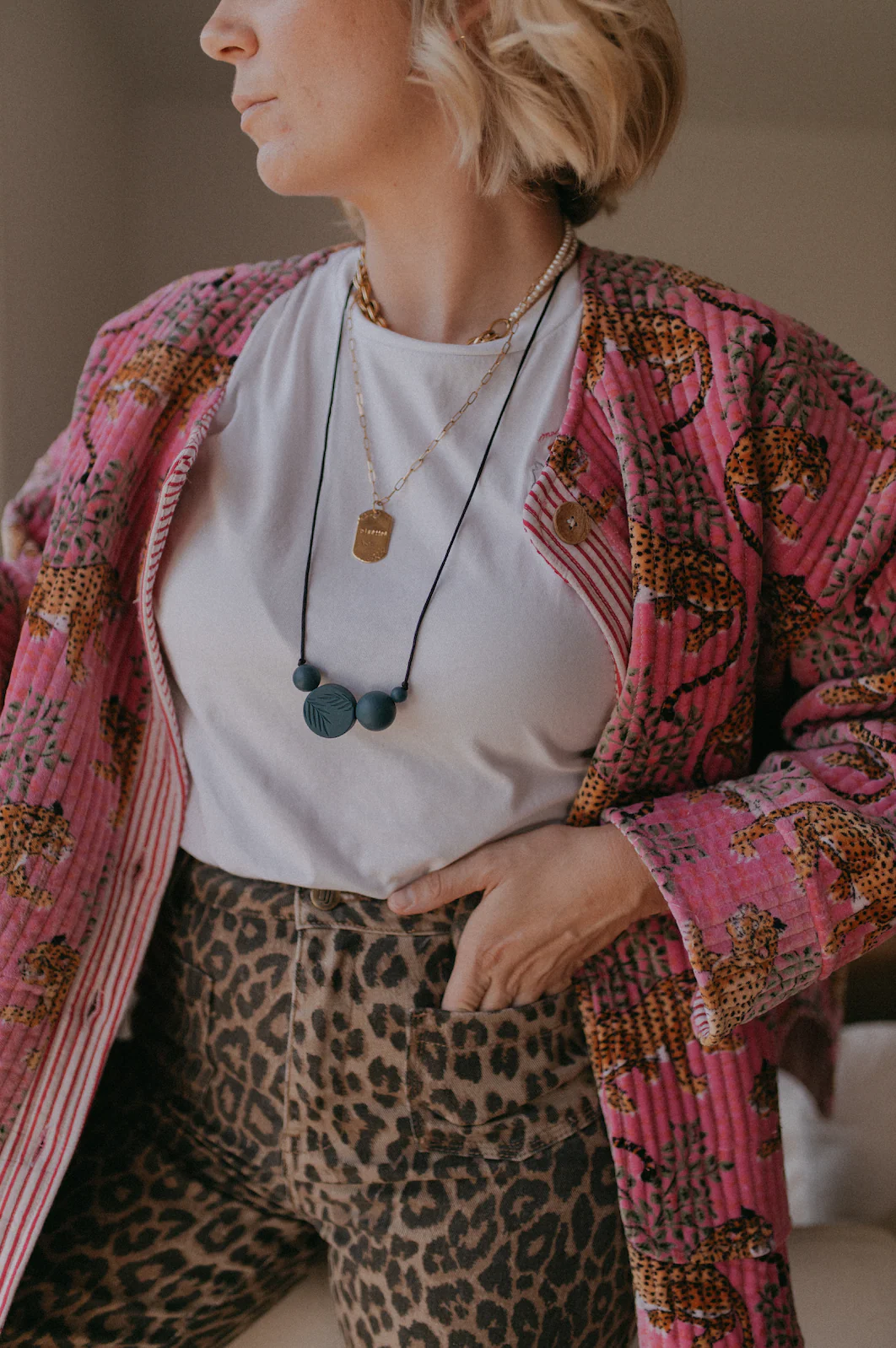 Nuit Noire - Full Peacock| Collier allaitement, portage et de dentition – Image 2